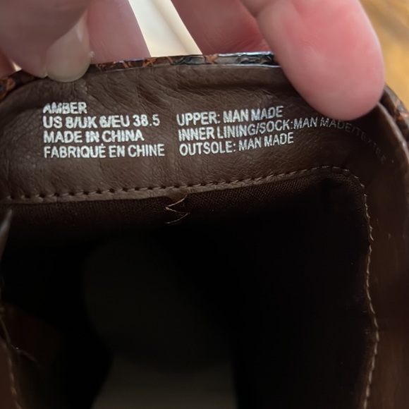 Heeled bootie - Picture 7 of 7